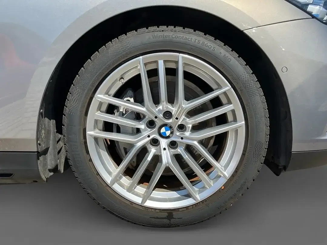 BMW i5 - Thumbnail 13