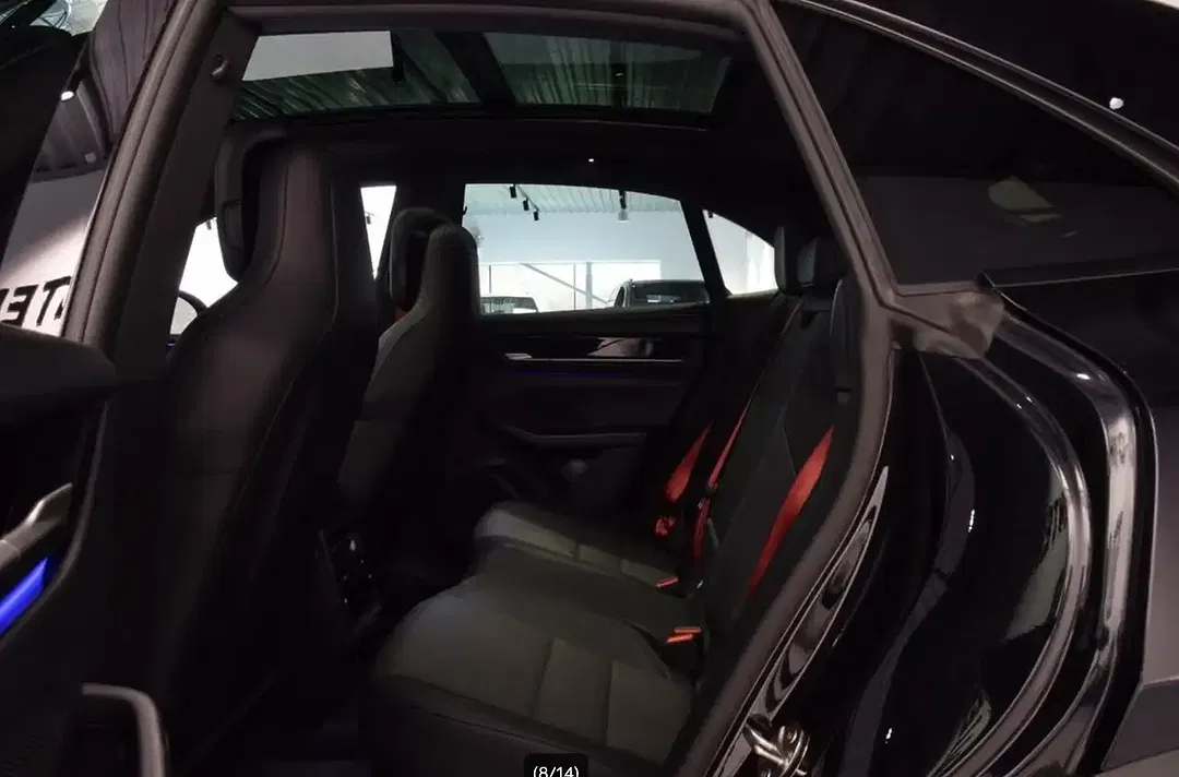 Porsche Macan EV 4 - Thumbnail 8