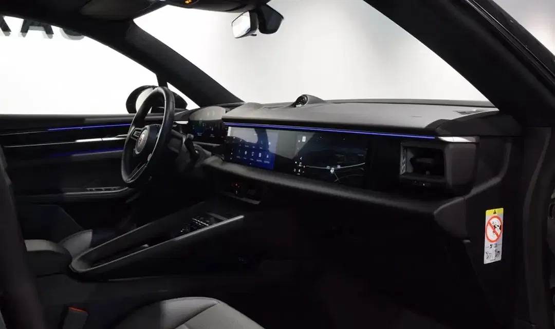 Porsche Macan EV 4 - Thumbnail 10