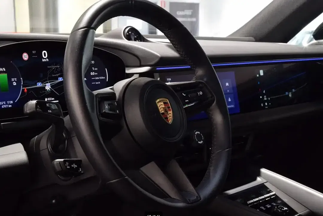 Porsche Macan EV 4 - Thumbnail 6