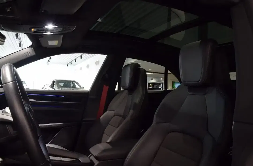 Porsche Macan EV 4 - Thumbnail 7