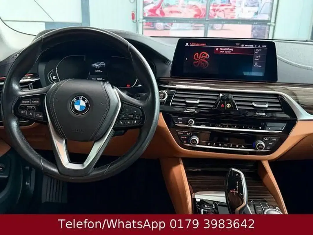 BMW 520 xDrive Touring Luxury Line - Thumbnail 11