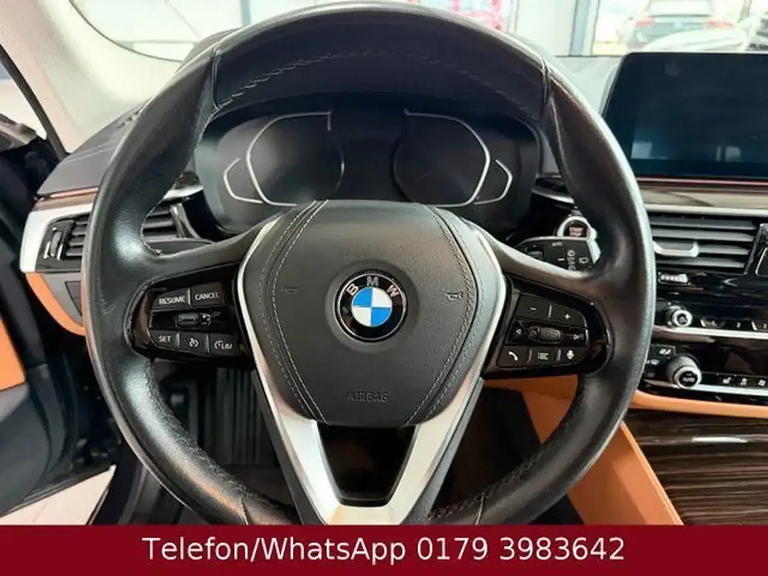 BMW 520 xDrive Touring Luxury Line - Thumbnail 13