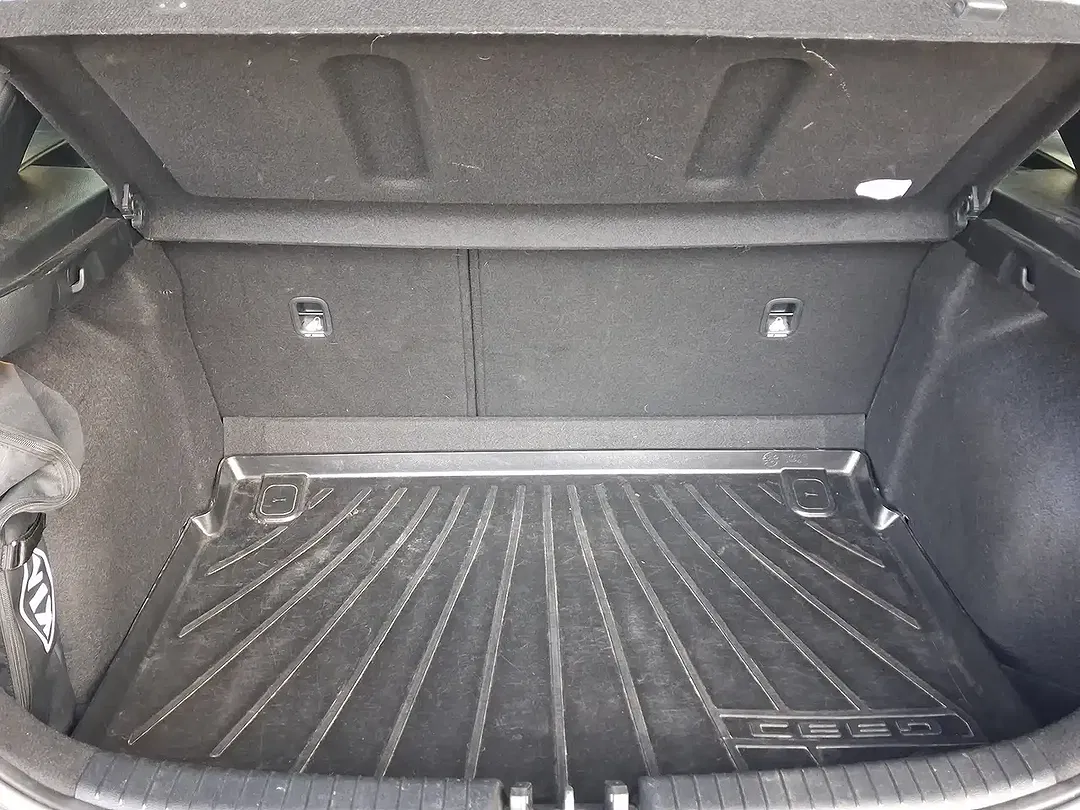 Kia Ceed / cee'd 1.4 - Thumbnail 8