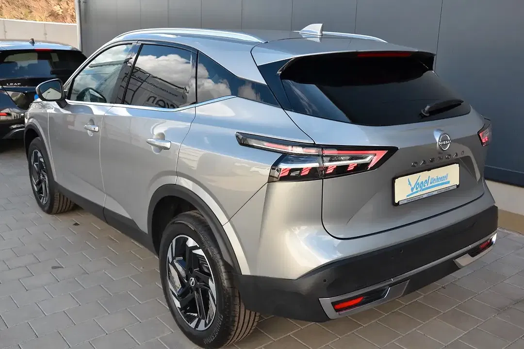 Nissan Qashqai 1.3 DIG-T MHEV N-Connecta - Thumbnail 6