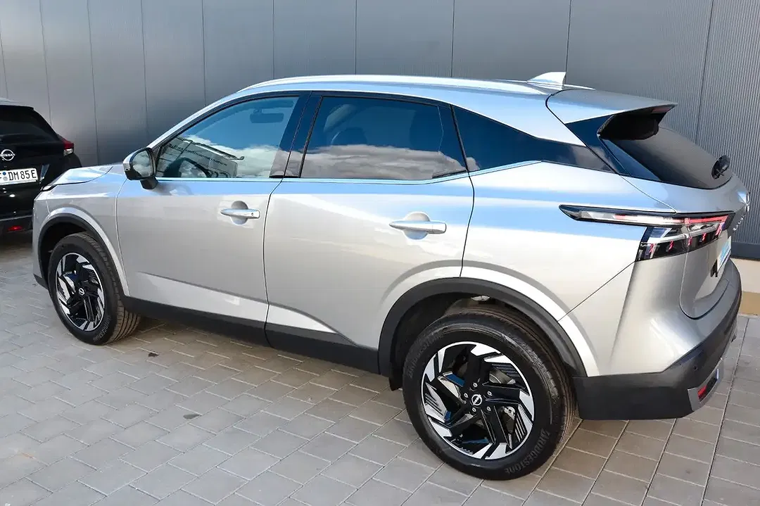 Nissan Qashqai 1.3 DIG-T MHEV N-Connecta - Thumbnail 8