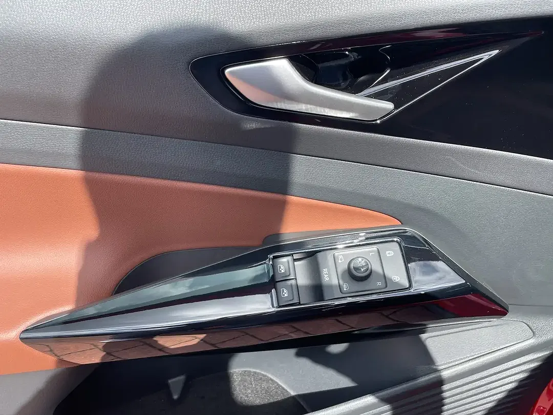 Volkswagen ID.5 Pro - Thumbnail 6