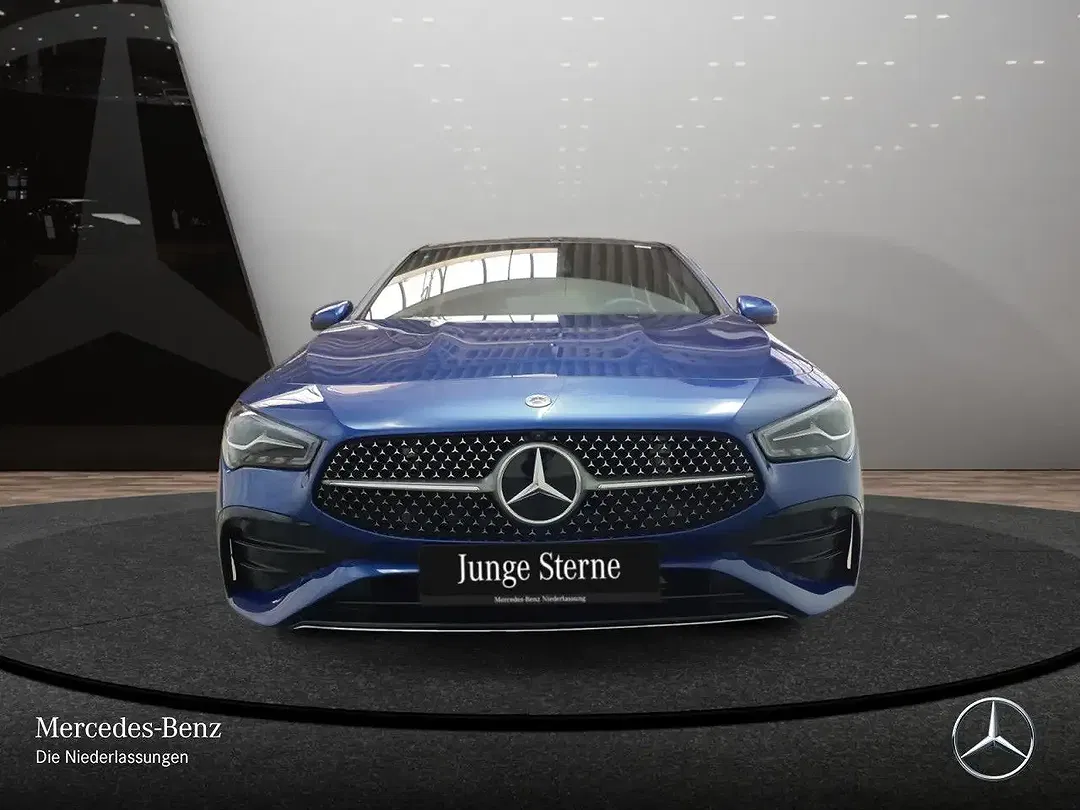 Mercedes-Benz CLA 200 7G-TRONIC AMG - Thumbnail 2