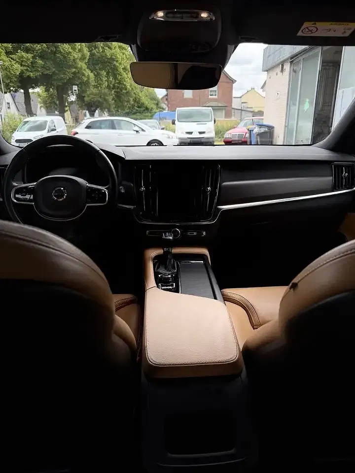 Volvo V90 Cross Country Pro - Thumbnail 10