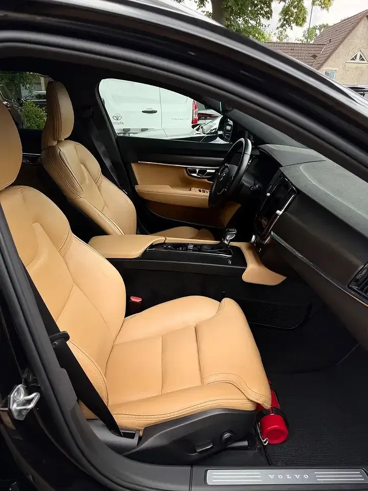 Volvo V90 Cross Country Pro - Thumbnail 11