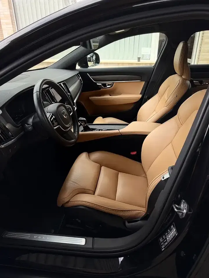 Volvo V90 Cross Country Pro - foto 15