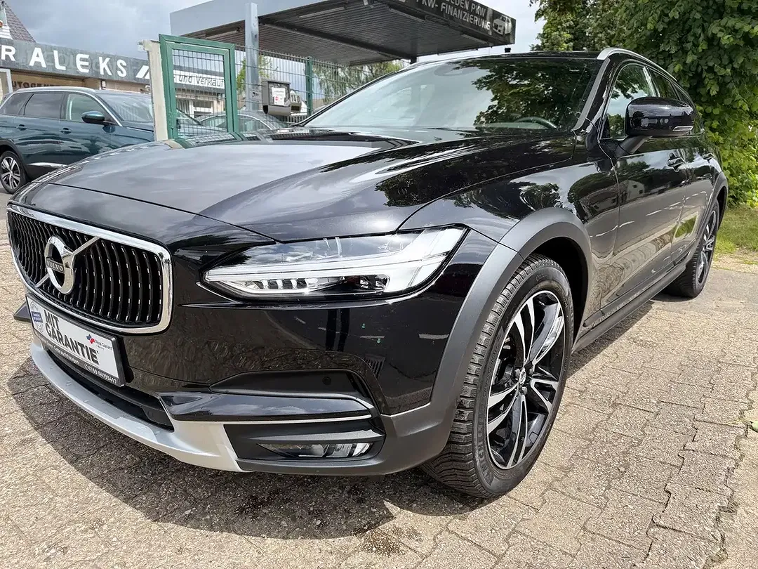 Volvo V90 Cross Country Pro - foto 2