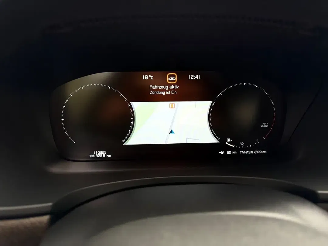 Volvo V90 Cross Country Pro - Thumbnail 9