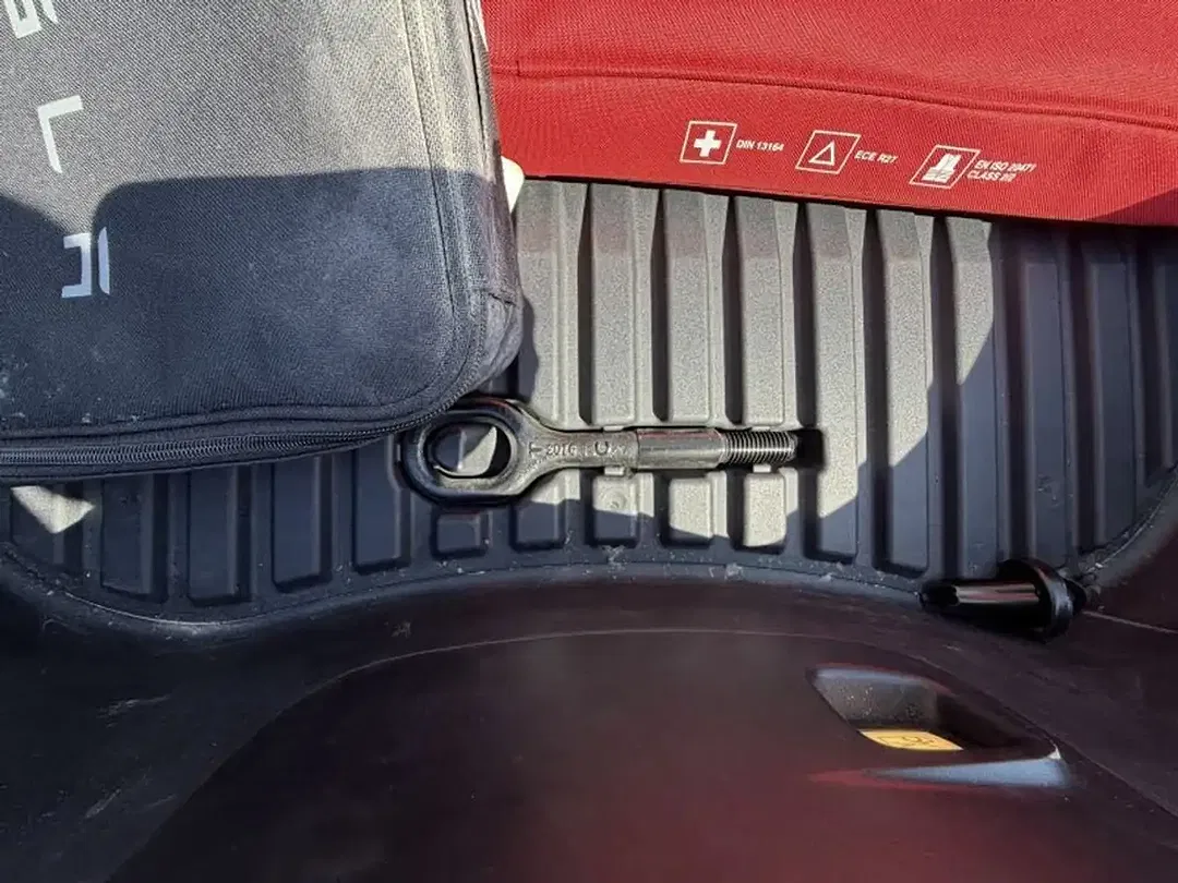 Tesla Model 3 Standard Range Plus - Thumbnail 13