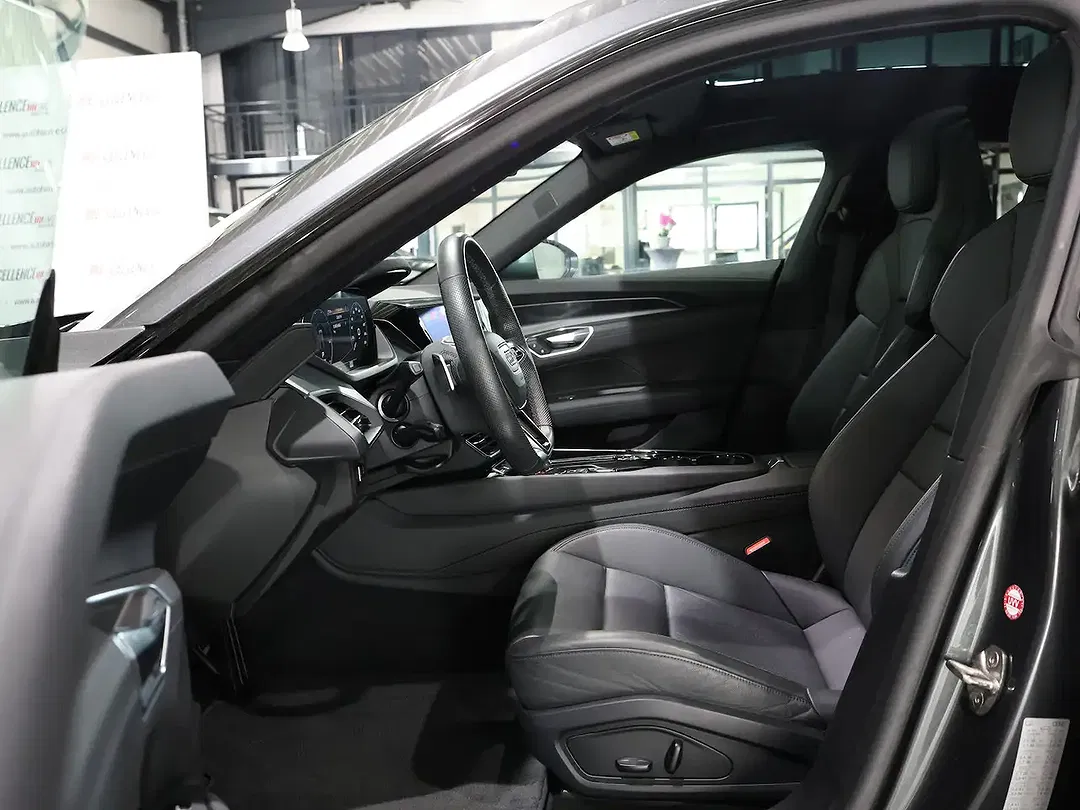 Audi e-tron GT quattro plus - Thumbnail 13