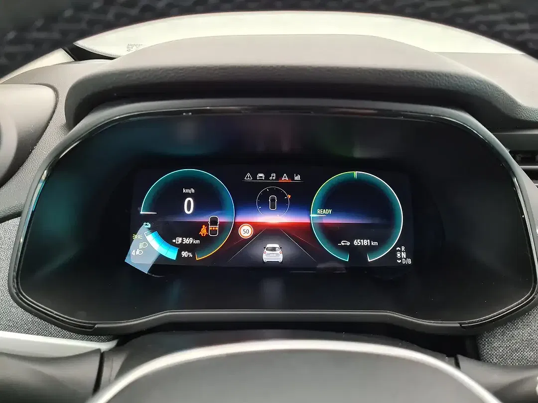 Renault ZOE Evolution - Thumbnail 10