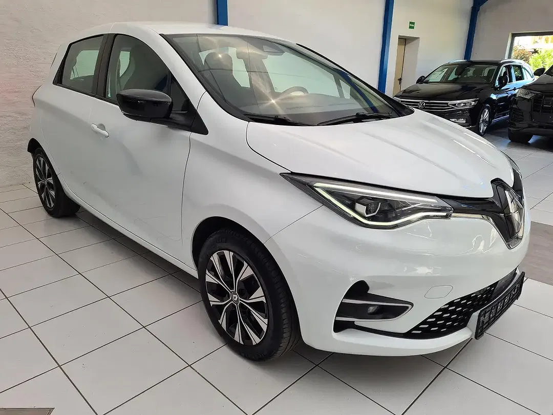 Renault ZOE Evolution - Thumbnail 4