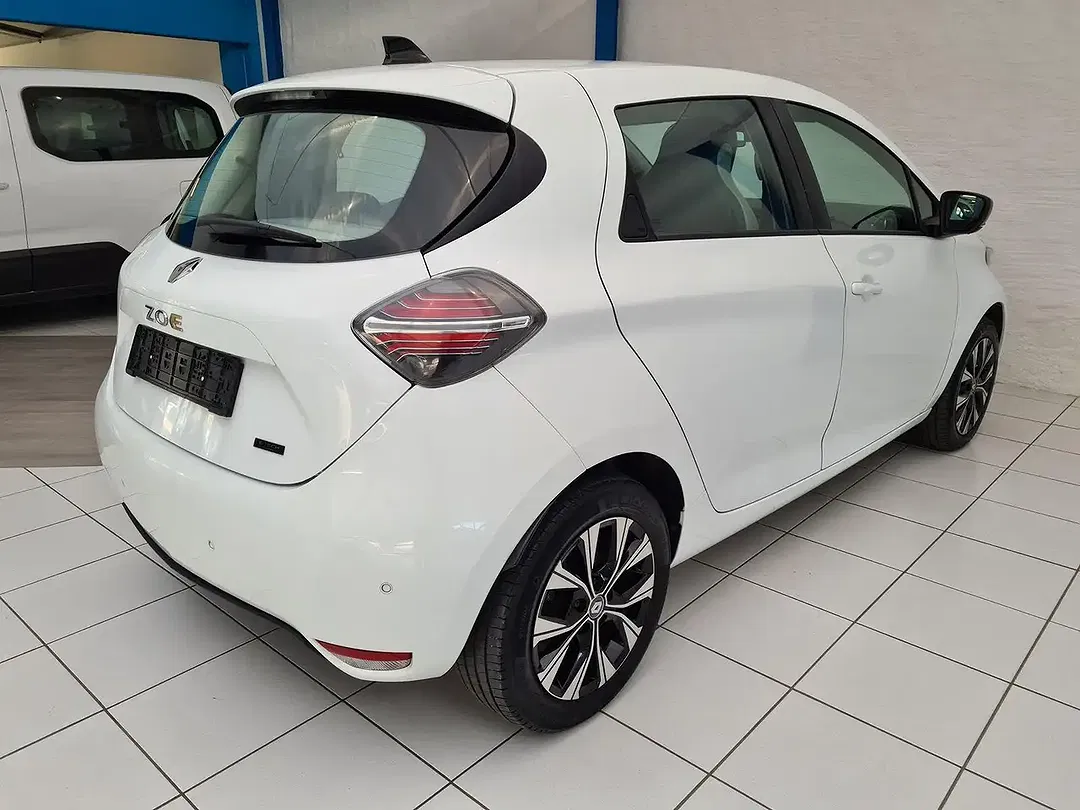 Renault ZOE Evolution - Thumbnail 9