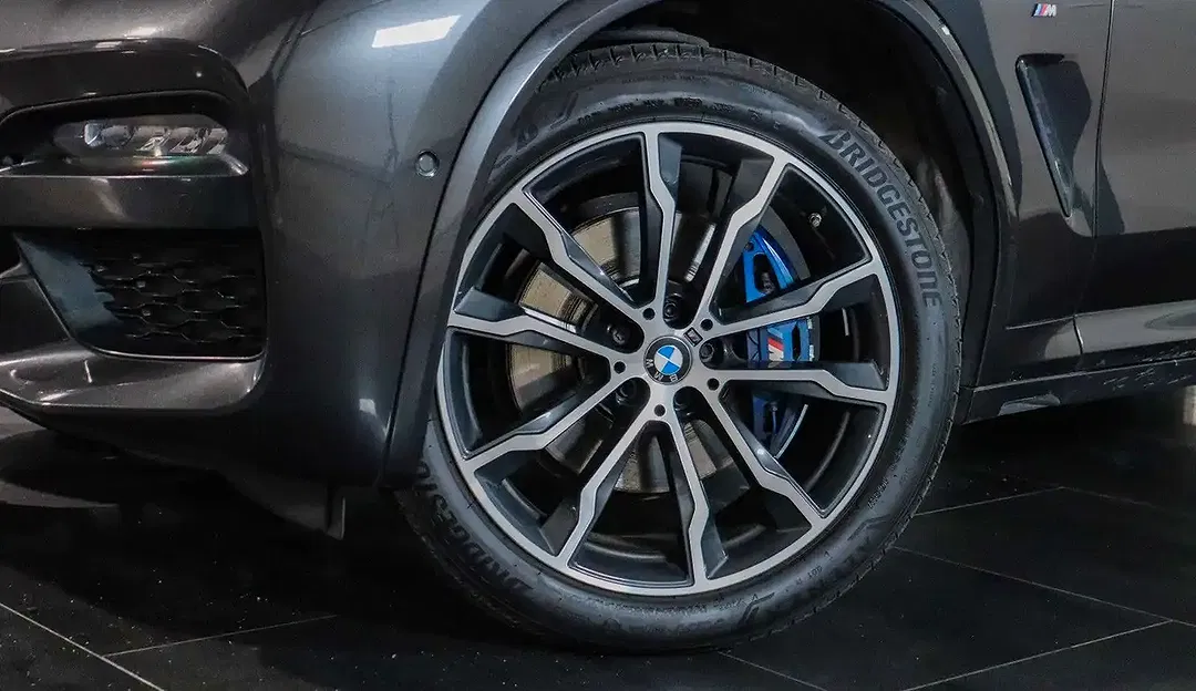 BMW X4 M Sport - Thumbnail 4