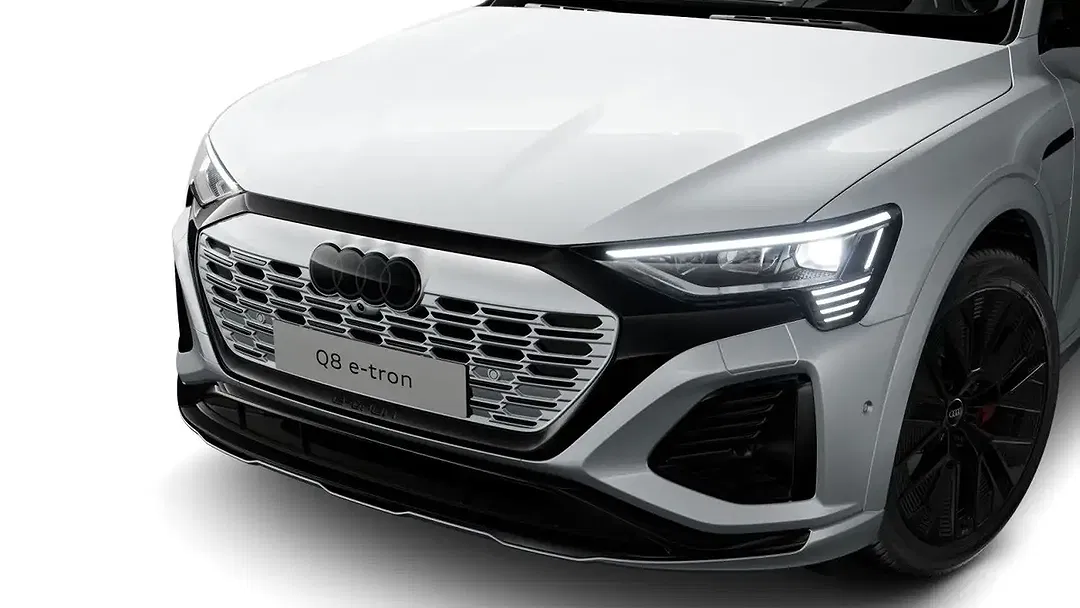 Audi Q8 e-tron 55 quattro S line - foto 2