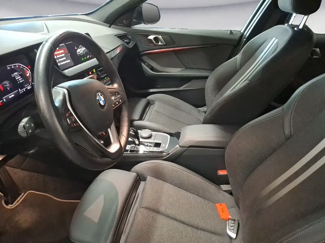 BMW 118 - Thumbnail 9