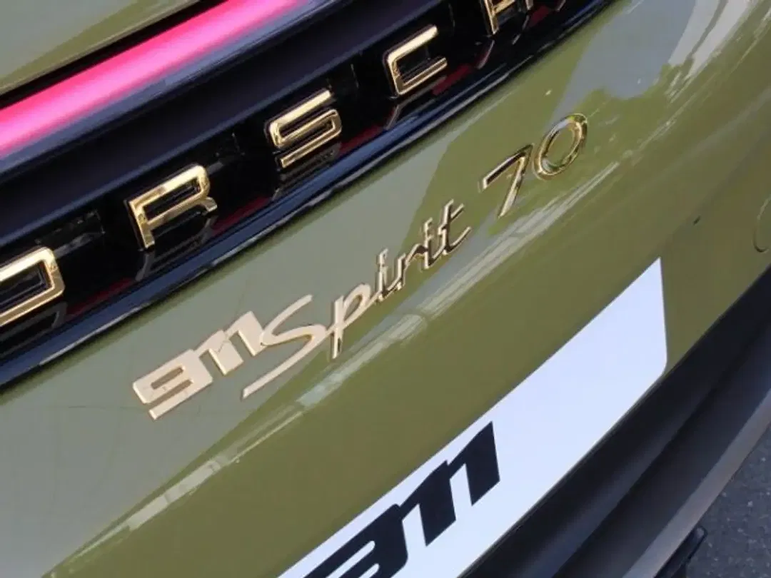 Porsche 992 - Thumbnail 13