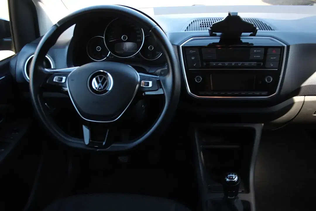Volkswagen up! United - Thumbnail 6
