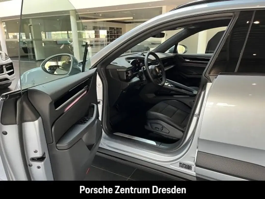 Porsche Macan 4 Sport Chrono - Thumbnail 4