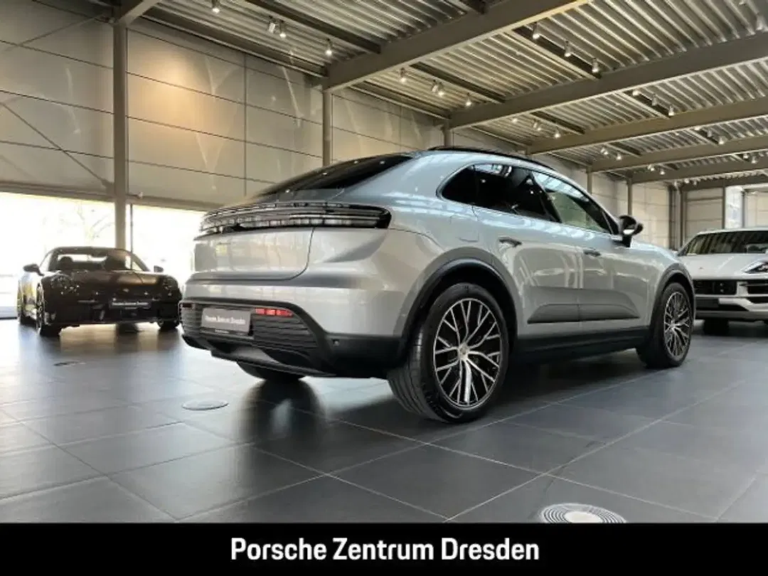 Porsche Macan 4 Sport Chrono - Thumbnail 7