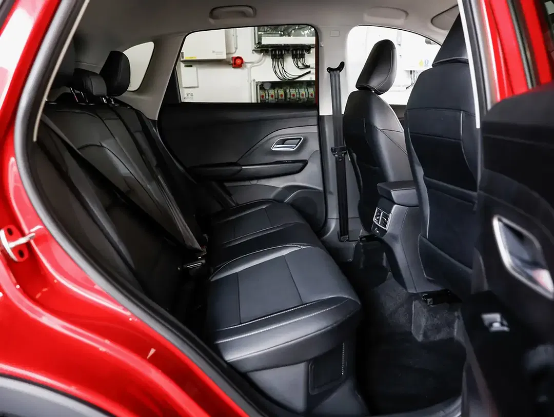 MG ZS 1.5 Hybrid+ Luxury - Thumbnail 11