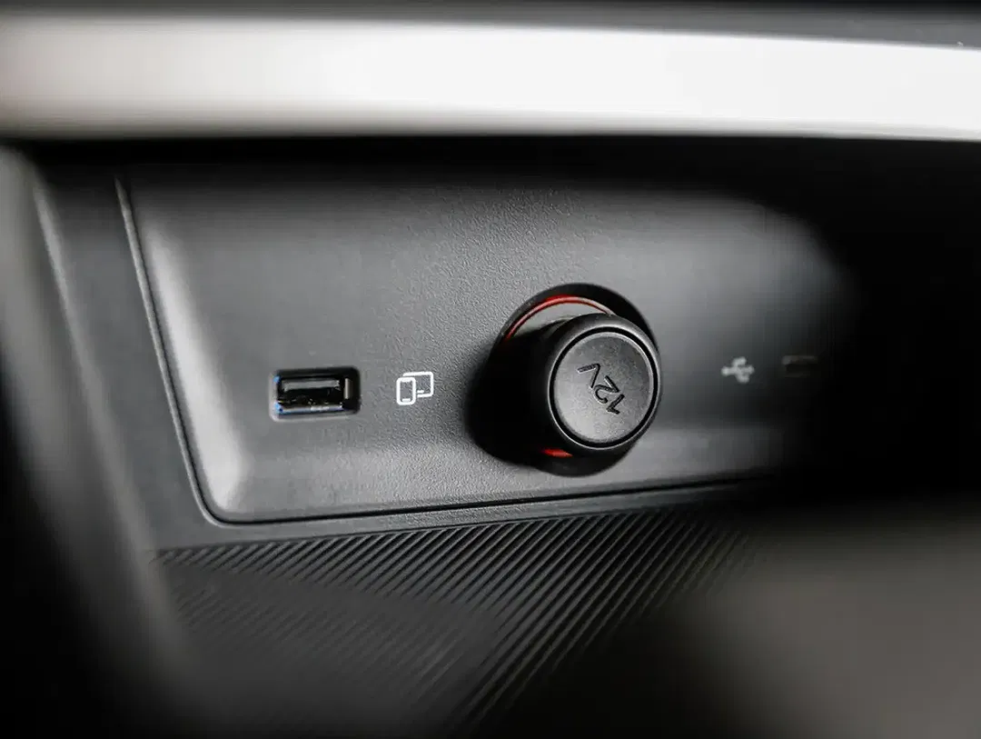 MG ZS 1.5 Hybrid+ Luxury - Thumbnail 13