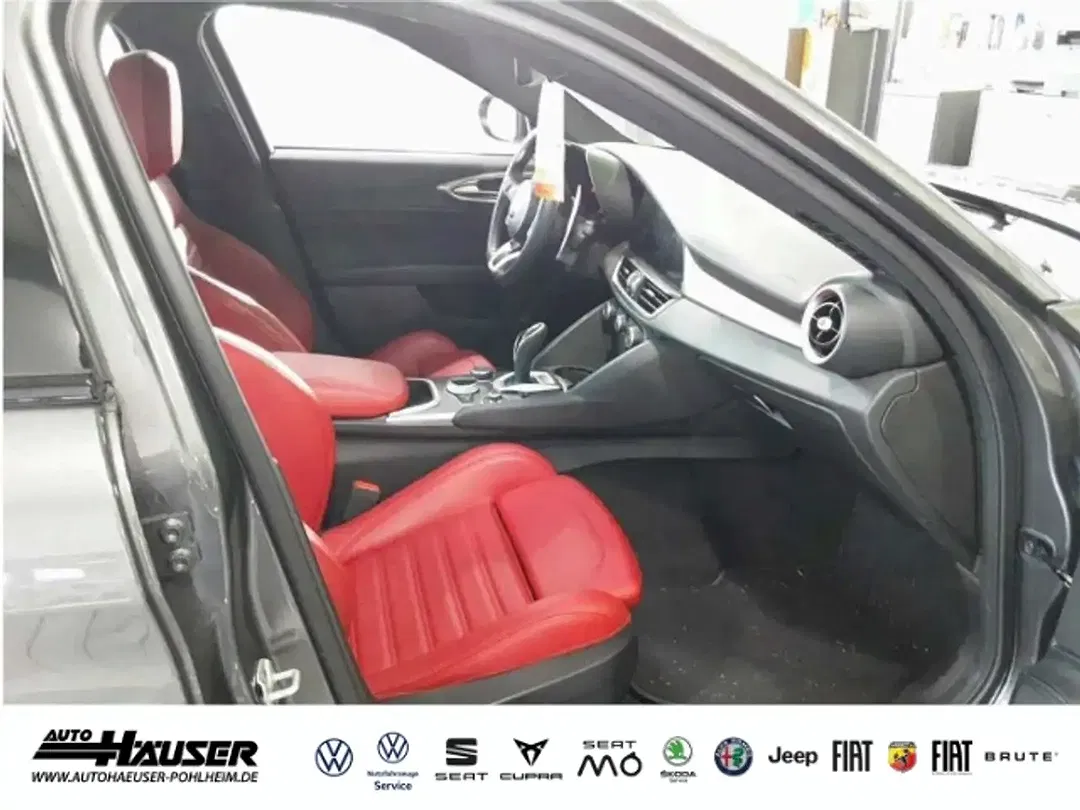 Alfa Romeo Giulia 2.0 Turbo Q4 Veloce - Thumbnail 4