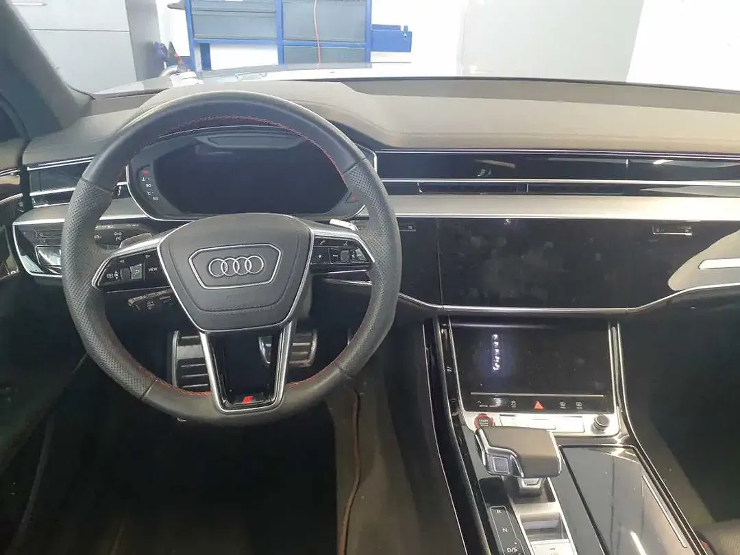 Audi S8 - Thumbnail 8