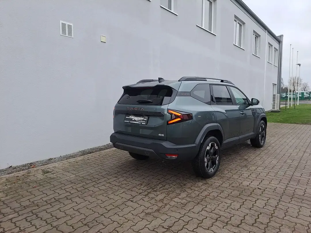Dacia Bigster TCe 4x4 MHEV Extreme - Thumbnail 4