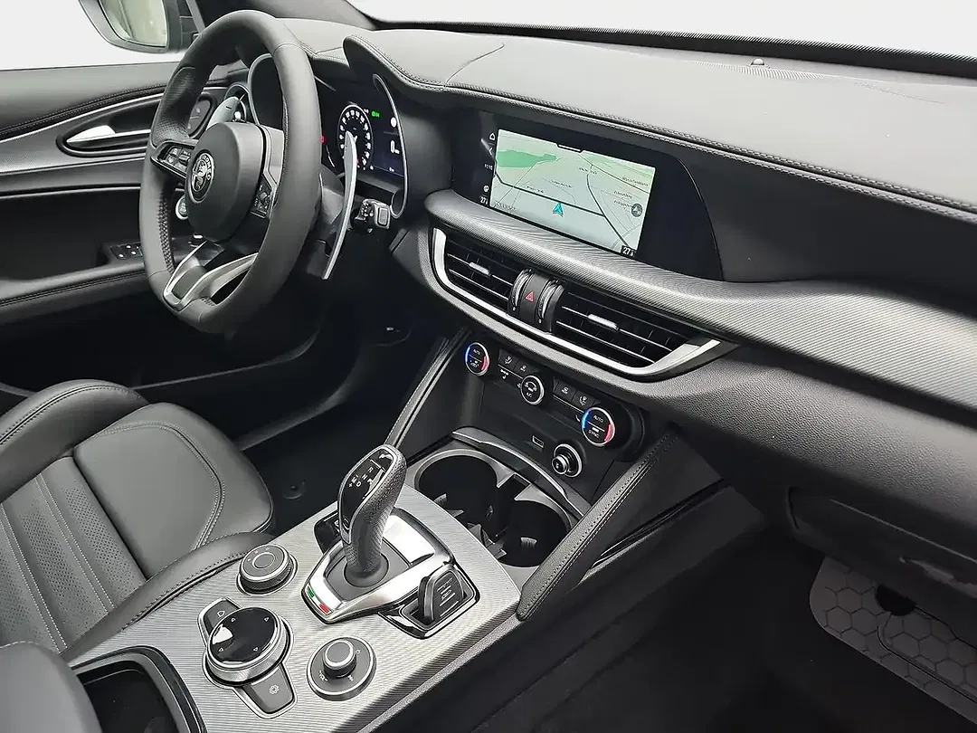Alfa Romeo Stelvio 2.2 16V Diesel Q4 Veloce - Thumbnail 17