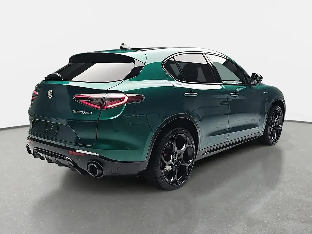 Alfa Romeo Stelvio 2.2 16V Diesel Q4 Veloce - Thumbnail 3
