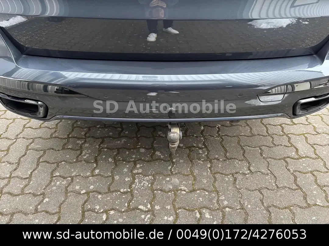 BMW X7 xDrive M Sport Individual - Thumbnail 4
