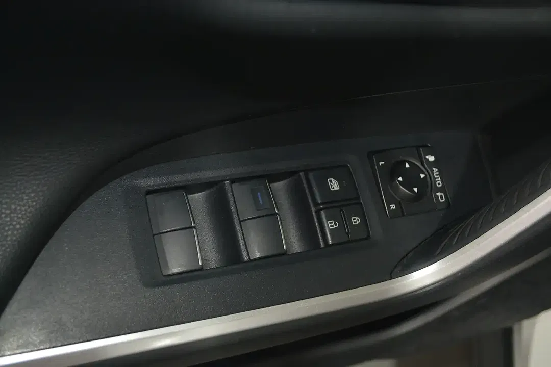 Toyota RAV 4 Plus - Thumbnail 14