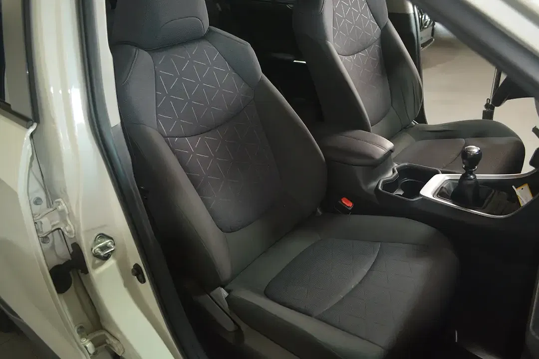 Toyota RAV 4 Plus - foto 15