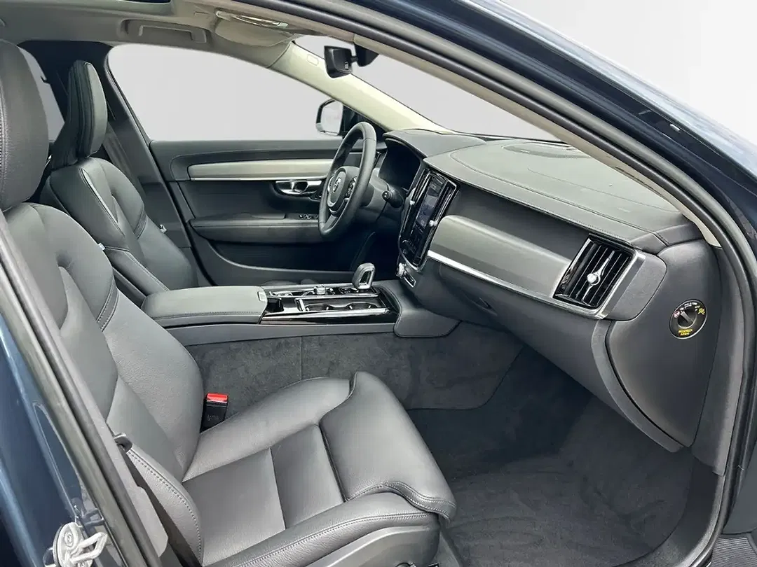 Volvo V90 T8 AWD Recharge Plus Dark - Thumbnail 3