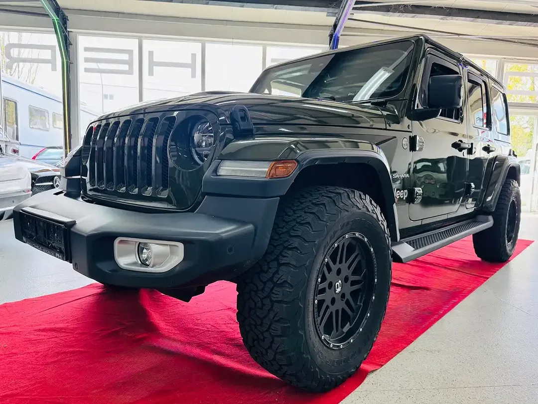 Jeep Wrangler Unlimited Sahara - foto 2