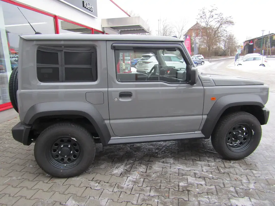 Suzuki Jimny 1.5 4x4 Comfort - foto 2