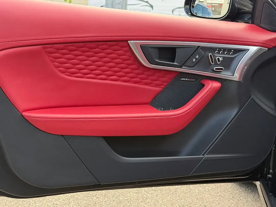 Jaguar F-Type P450 Coupe R-Dynamic - Thumbnail 9