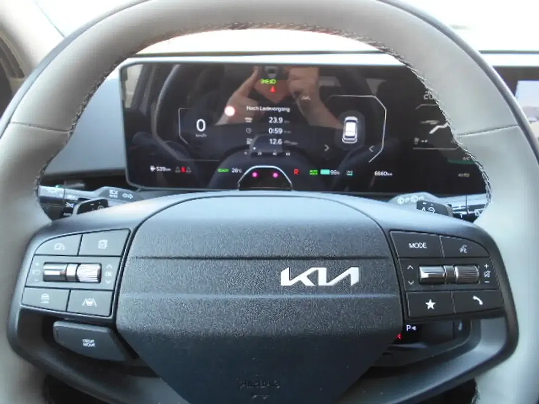 Kia EV4 81.4 kWh Earth Plus - Thumbnail 12