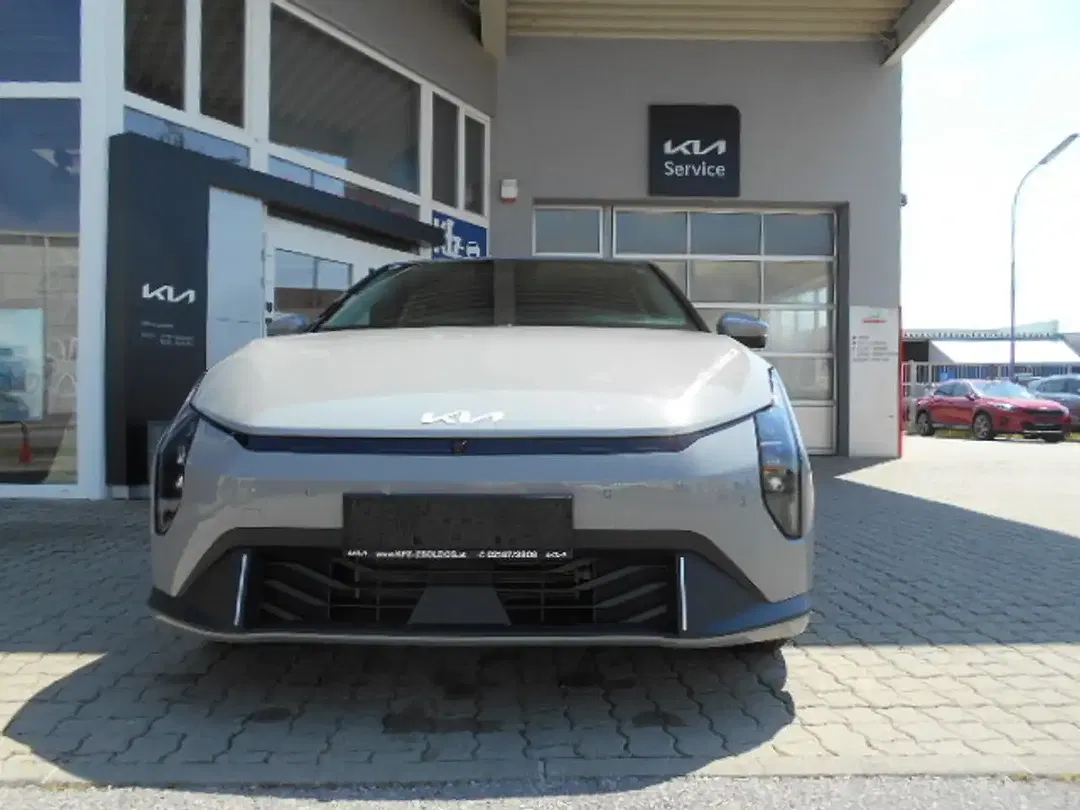 Kia EV4 81.4 kWh Earth Plus - Thumbnail 3