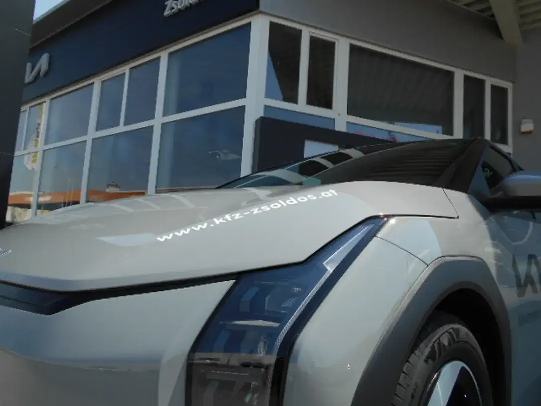 Kia EV4 81.4 kWh Earth Plus - Thumbnail 4