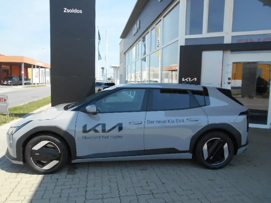 Kia EV4 81.4 kWh Earth Plus - Thumbnail 5