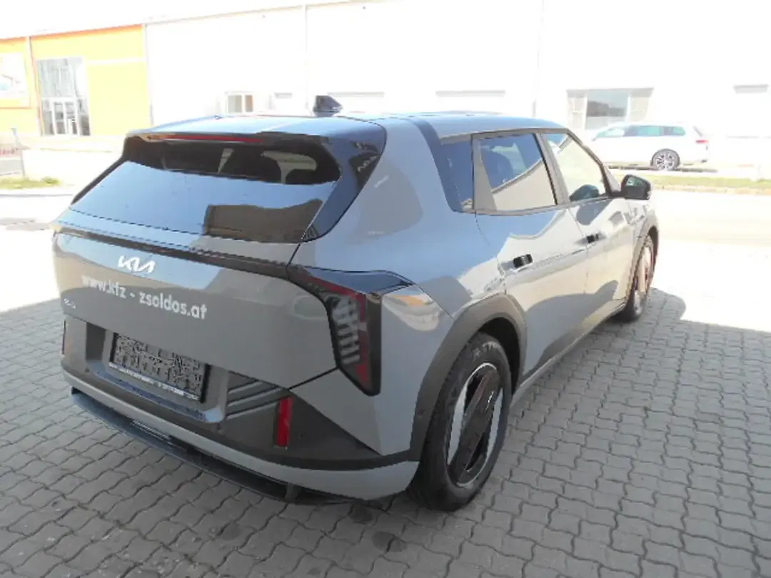 Kia EV4 81.4 kWh Earth Plus - Thumbnail 7