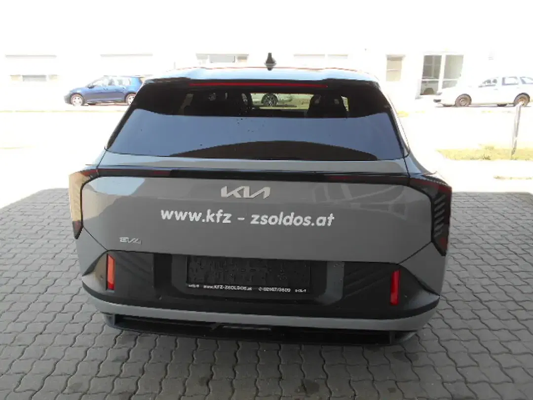 Kia EV4 81.4 kWh Earth Plus - Thumbnail 8