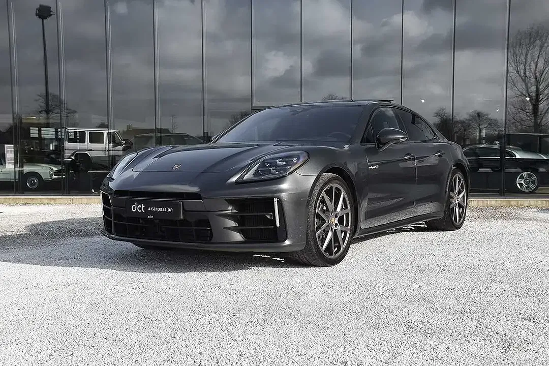 Porsche Panamera 4 - foto 1